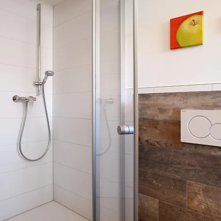 Apartment Obst- Und Lehle